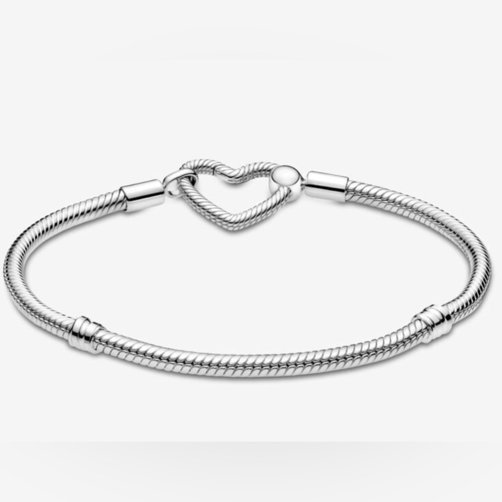 Pandora Moments Heart Closure Snake Chain Bracelet New 7”